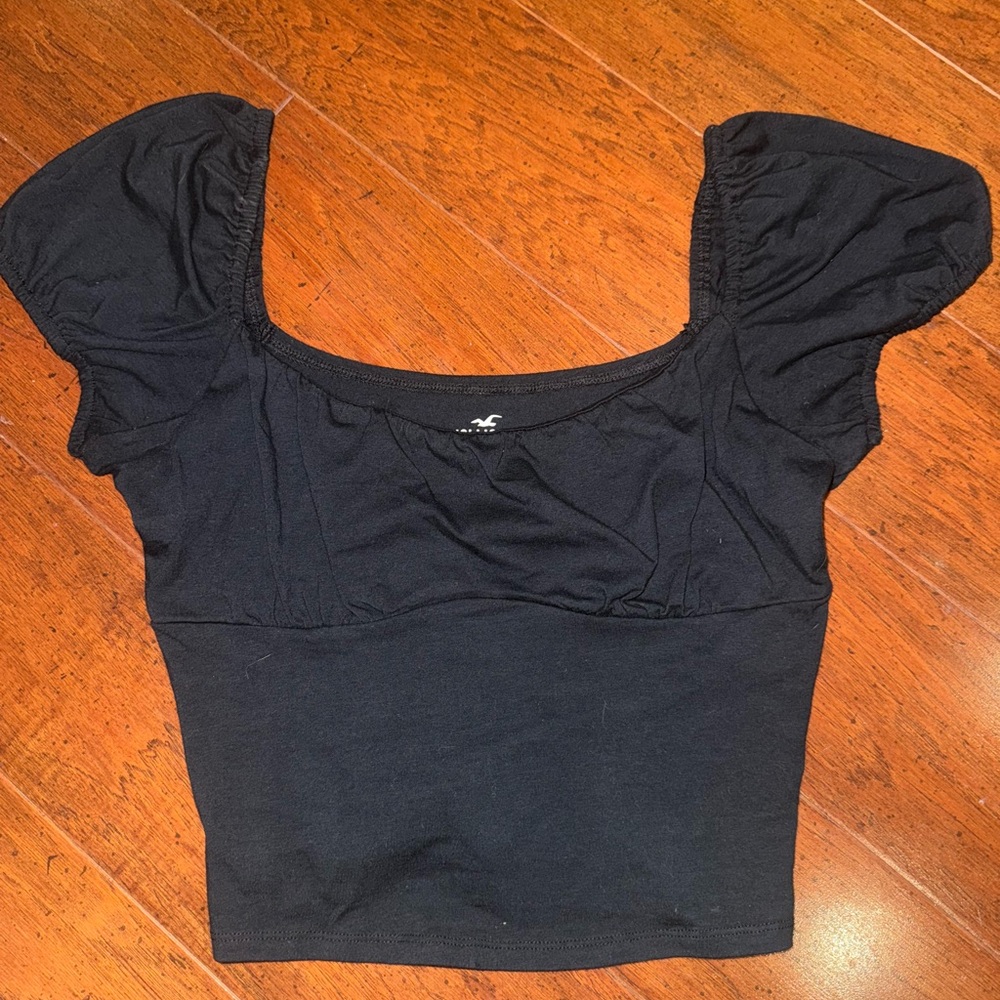 Hollister Black Puff Sleeve Crop Top